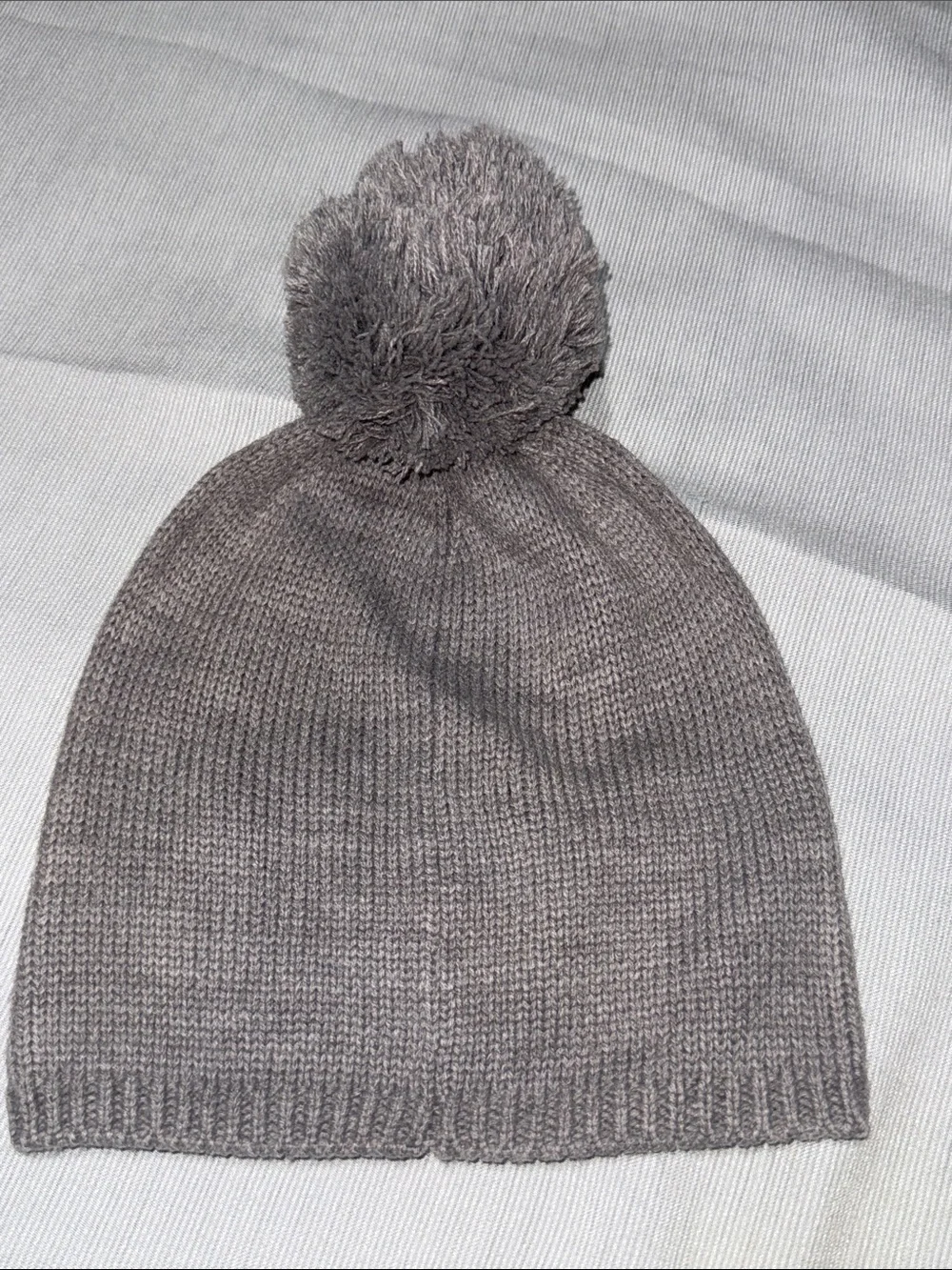Kate Spade BRRR Gray Metallic Knit Pom Pom Beanie Hat OS